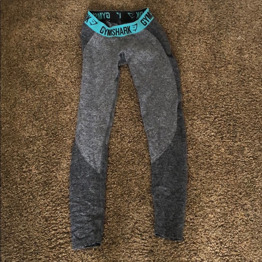 Gyms shark leggings